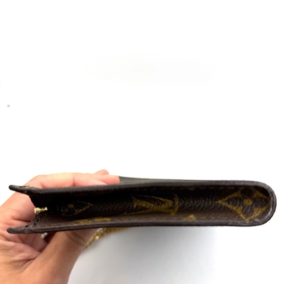 Louis Vuitton Monogram Toiletry Pouch - Picture 5 of 10